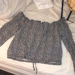Daisy print off the shoulder